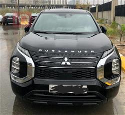 میتسوبیشی ئاوتلاندەر